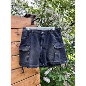 H&M Divided Black Cargo Denim Shorts Size 6 High Waist Y2K Gorpcore Utility EUC